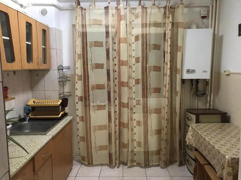 Apartament Confortabil Pitesti Exterior photo